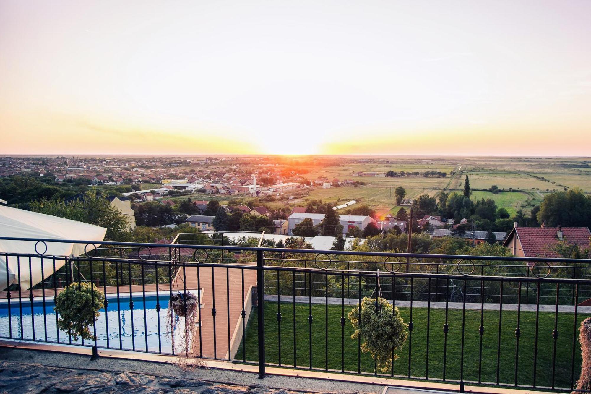 Sunset Home Vrsac Exterior photo